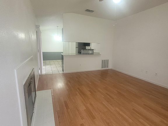 4th image of 3955 Heritage Hill Dr