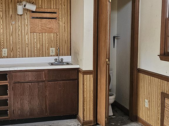 5th image of 3741 Dusty Ln