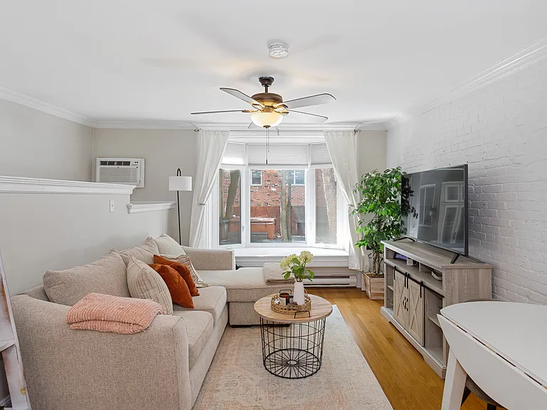 1030 Willow Ave #2 — Photo 3