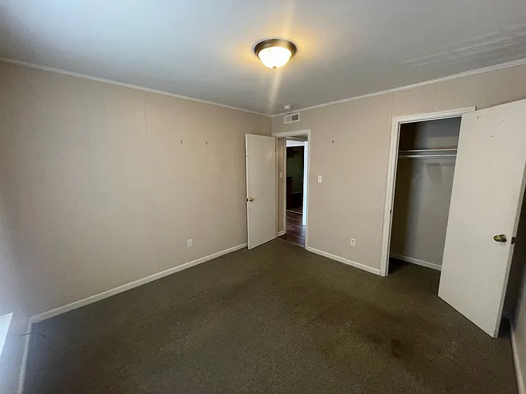 1705 Snowden Dr SE — Photo 8