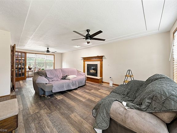 4th image of 8000 Oak Tree Dr N