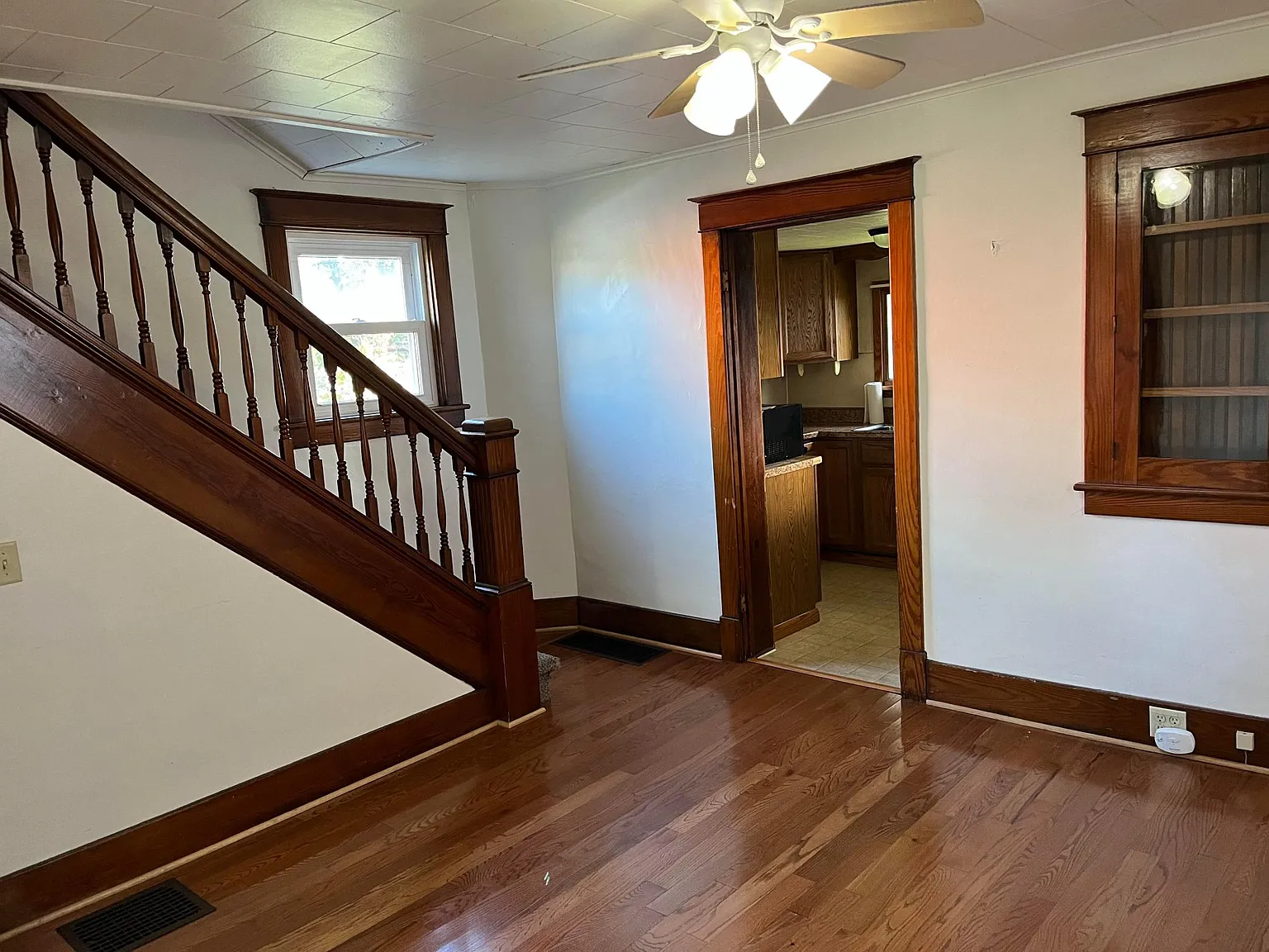 2 bed, 1140 sqft, $1,100 — Photo 3