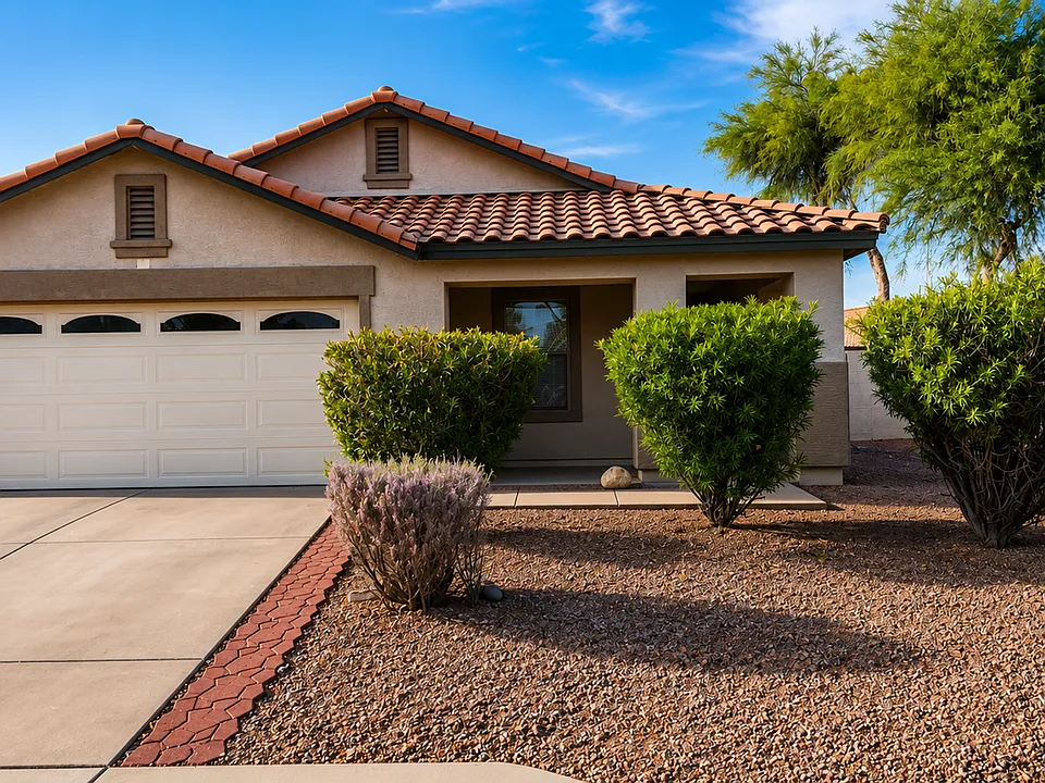 8566 E Desert Ln