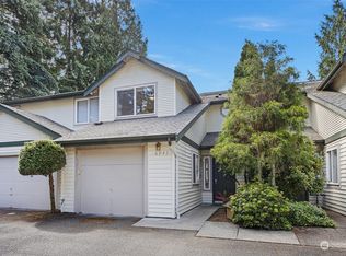 6943 NE 170th St #2, Kenmore, WA 98028