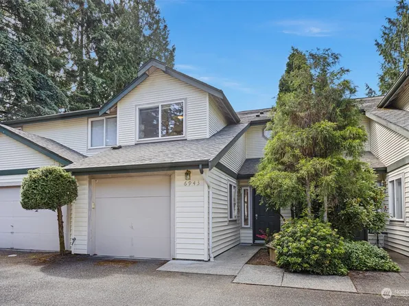 6943 NE 170th Street #2, Kenmore, WA 98028