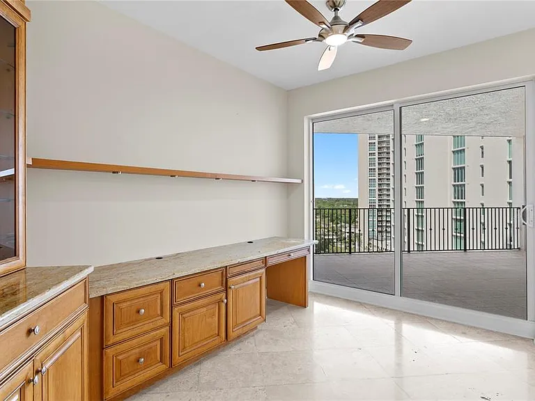 300 Beach Dr NE #1201 — Photo 14