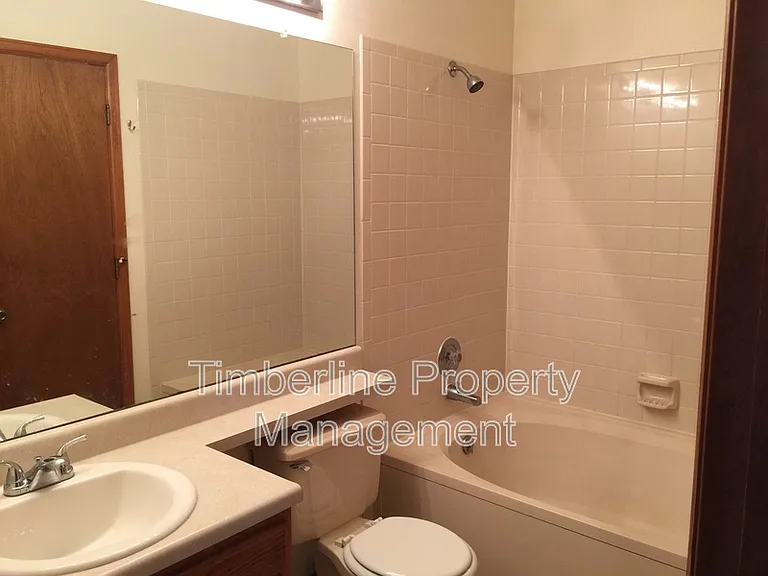 8749 Bellcove Cir — Photo 9
