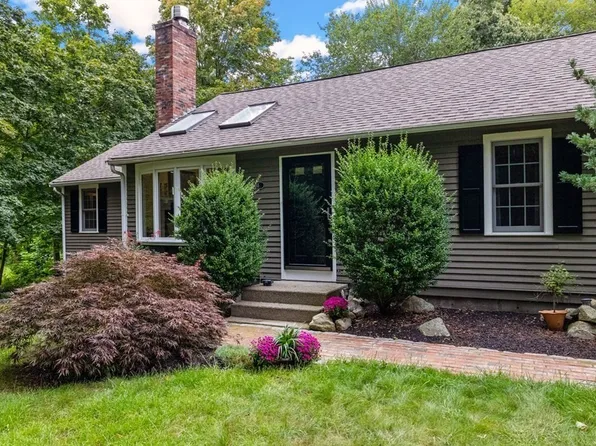 155 Whiting St, Hingham, MA 02043