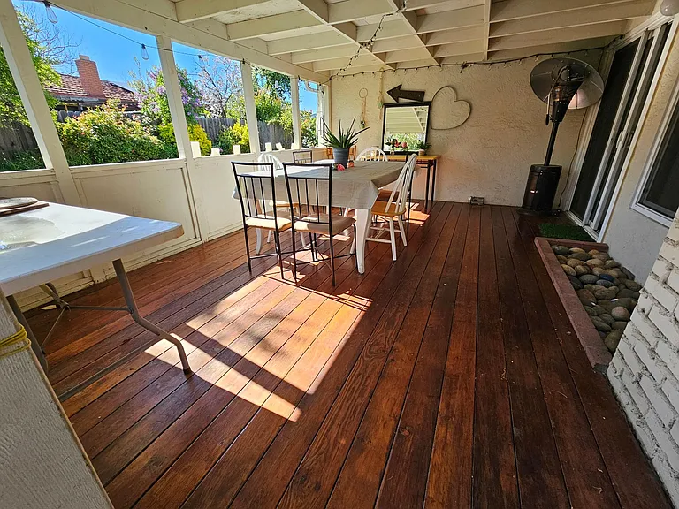 662 Catalina Dr — Photo 30