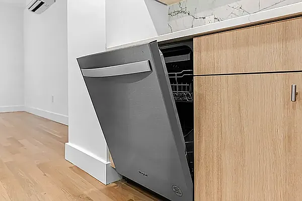 Rented by Leasing Management LLC | media 3