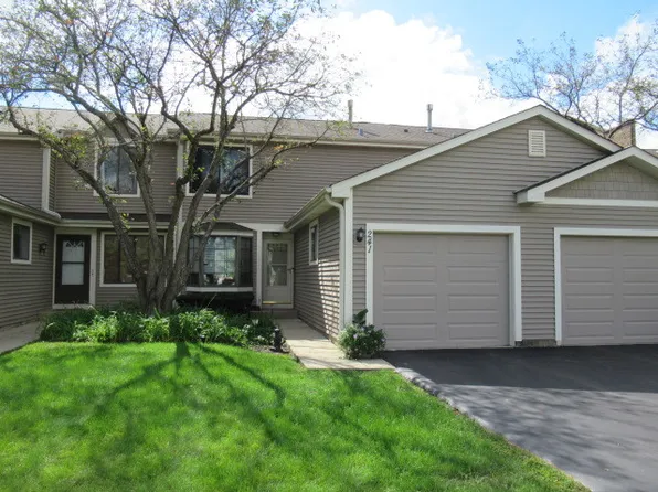241 E Forest Knoll Dr, Palatine, IL 60074