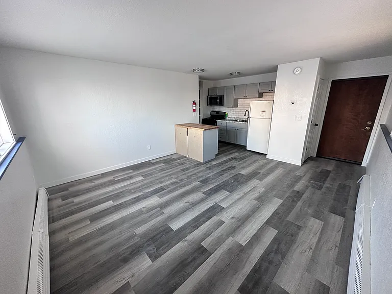 801 E 11th Ave #13 — Photo 7