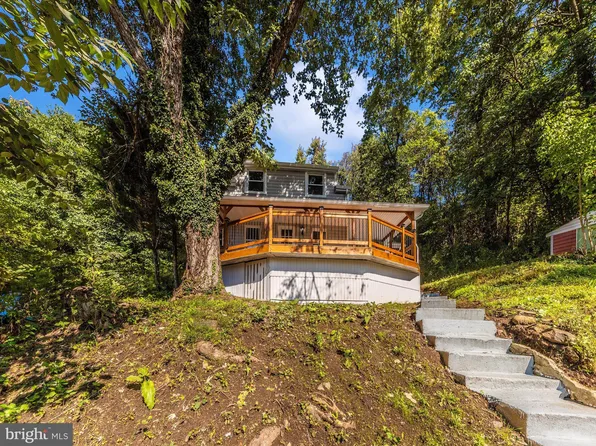 18946 Sandyhook Rd, Knoxville, MD 21758