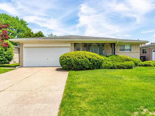 35624 Bonneville Dr, Sterling Heights, MI 48312
