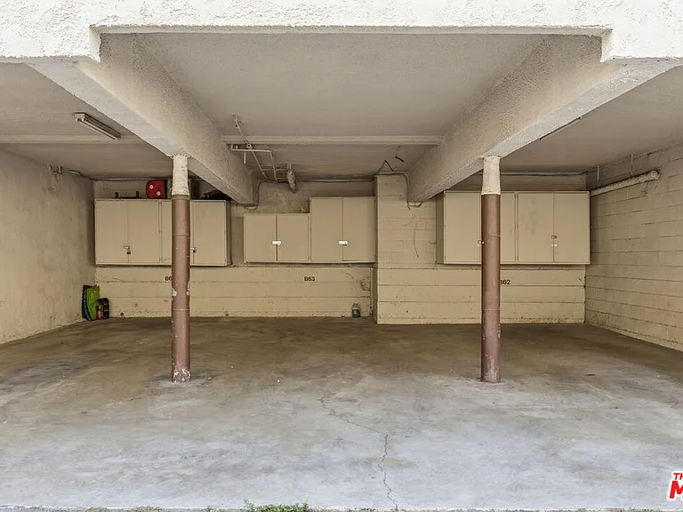 8710 Belford Ave #207B — Photo 20