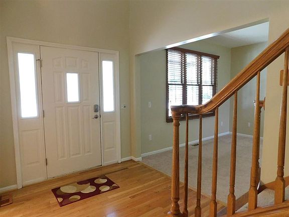 3rd image of 3599 Briar Pkwy