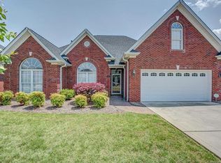 1583 Elkhart Cir, Gastonia, NC 28054