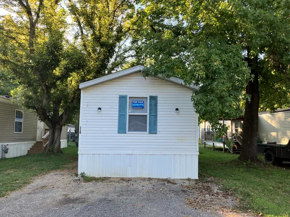 110 Cougar Dr, Evansville, IN 47712