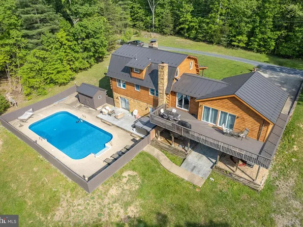 799 McDonald Ln, Strasburg, VA 22641