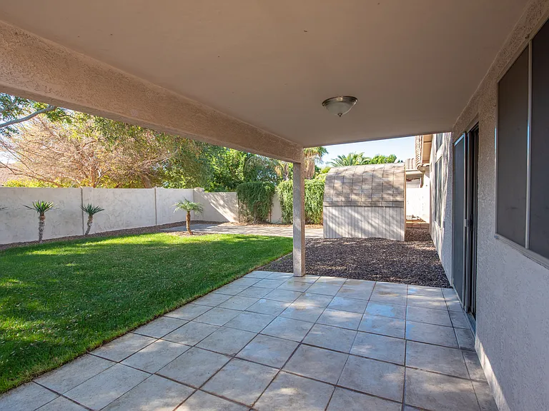833 E Ross Ave — Photo 20