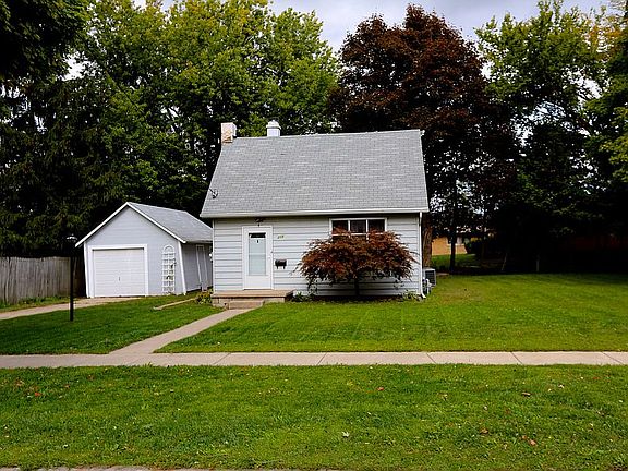 Large lot & Quiet street