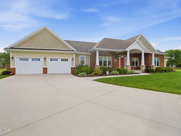 944 Heather Ct, Bowling Green, OH 43402