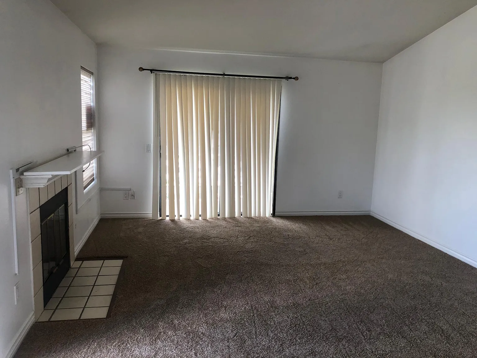 2 bed, 927 sqft, $2,800 — Photo 4