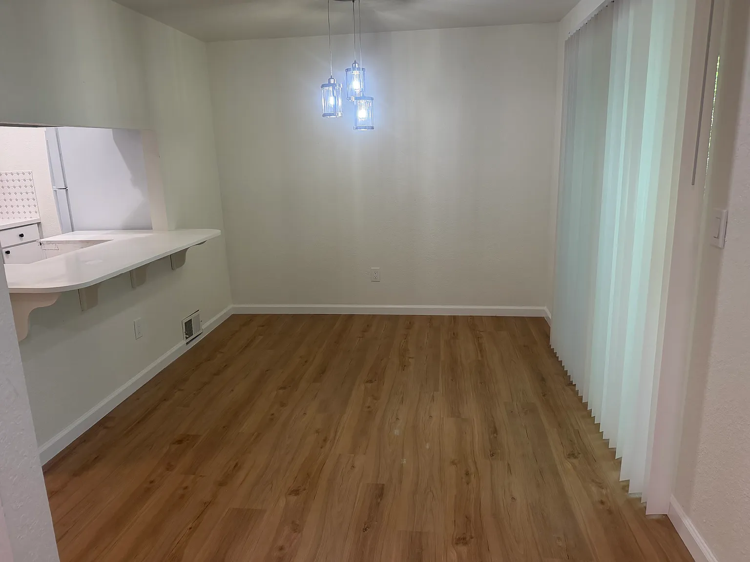408 124th Pl SW — Photo 3