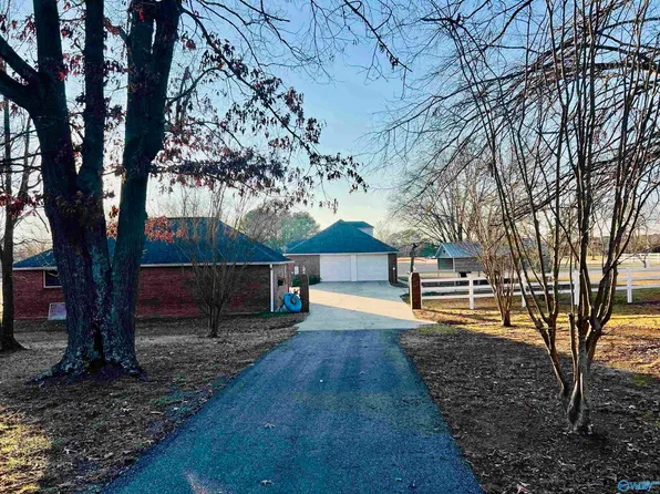 85 County Road 629, Cedar Bluff, AL 35959