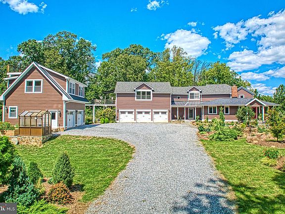 2nd image of 16555 Old Waterford Rd