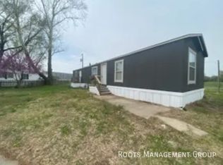 1123 NW Starlight Ln #1123, Topeka, KS 66608