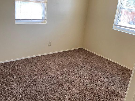 5th image of 6642 Maywood Ave APT B