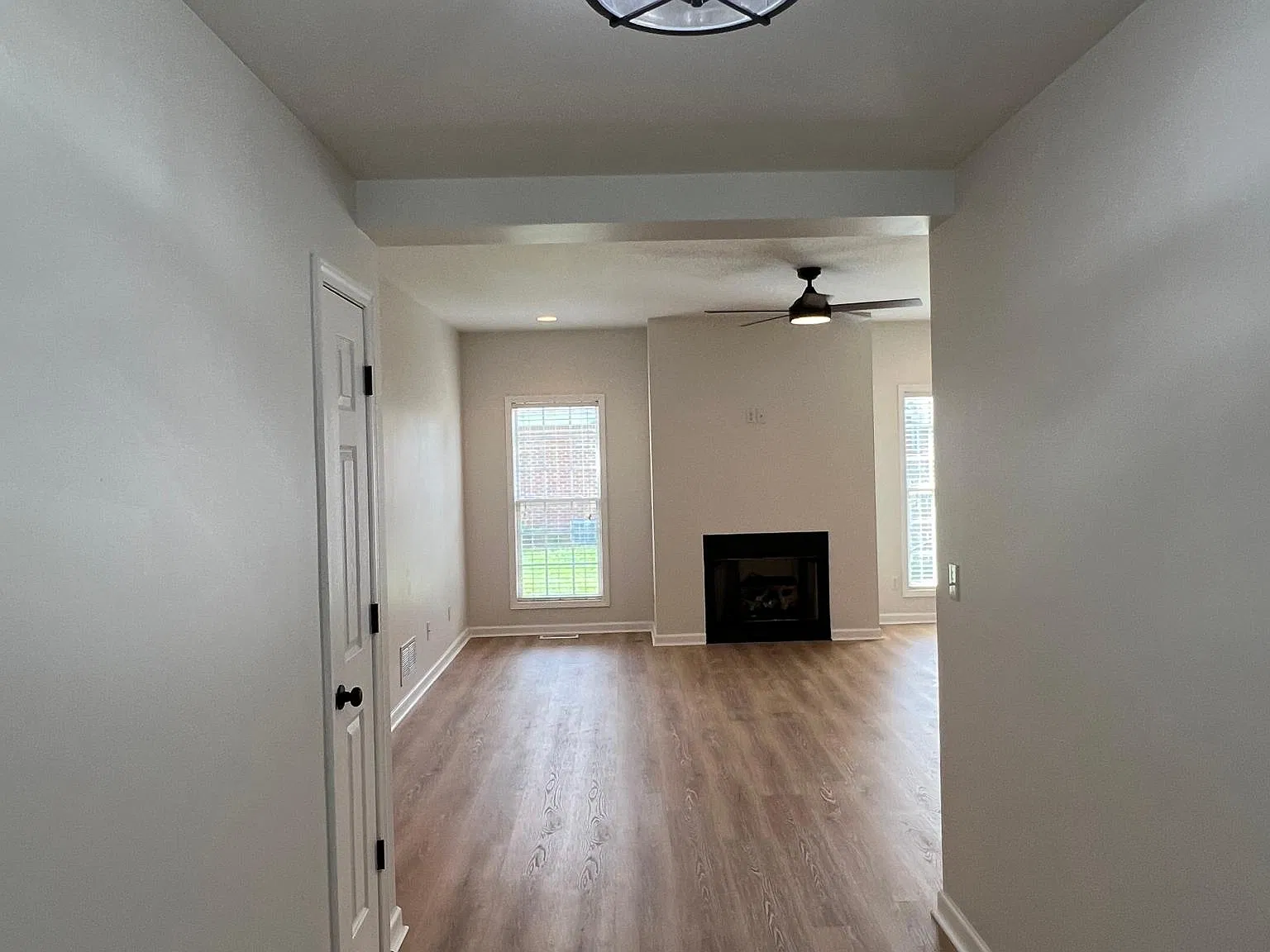 3 bed, 1476 sqft, $1,875 — Photo 3