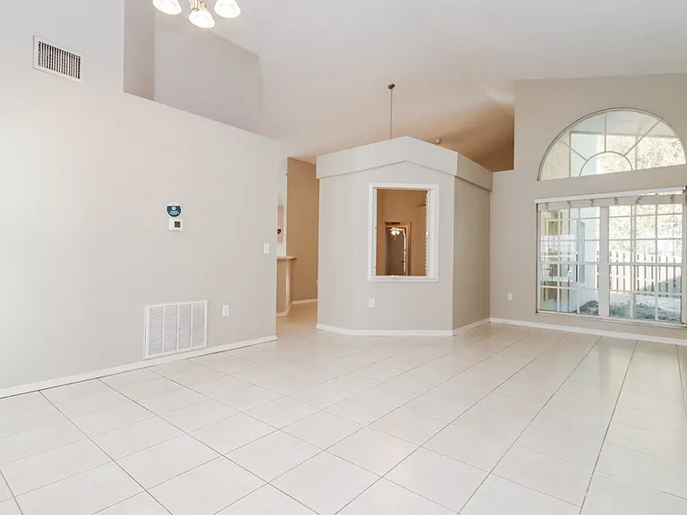 7249 Captiva Cir — Photo 4