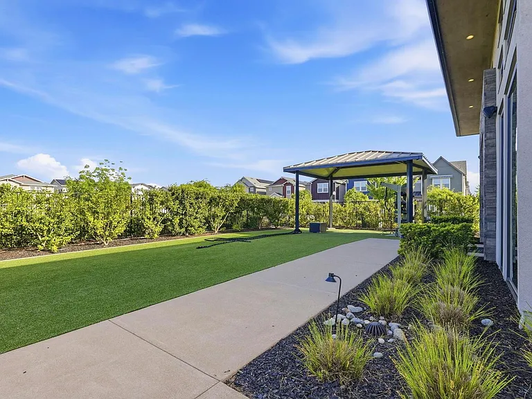 2809 Earthened Walk — Photo 41