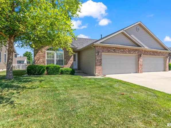 1619 Magnolia Dr, Chatham, IL 62629