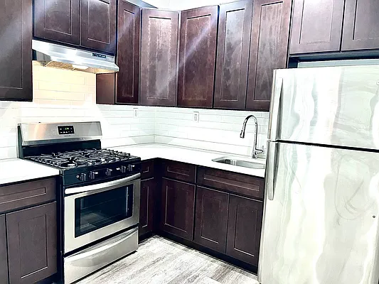 Rented by The InHouse Group | media 4