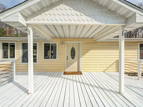 1498 Upper Schooner Rd, Nashville, IN 47448