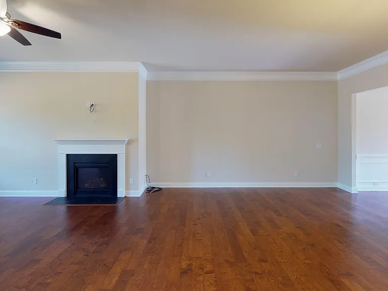 664 Scarlet Baby Dr — Photo 35