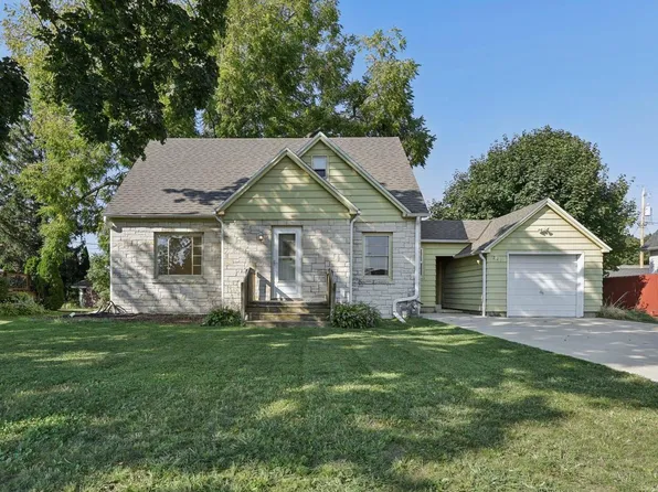 221 Ellickson Street, Arlington, WI 53911