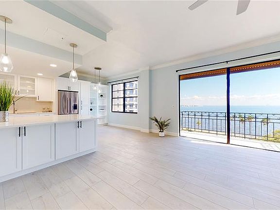 3rd image of 2109 Bayshore Blvd Unit 701