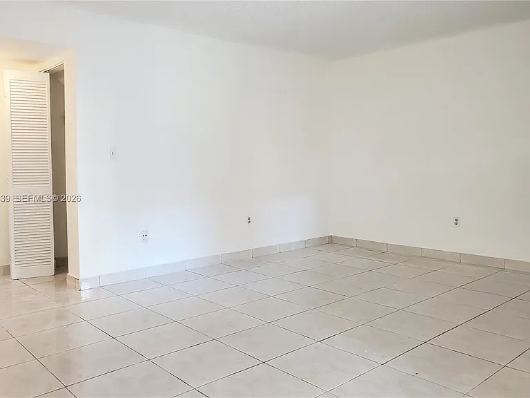 10020 NW 9th Street Cir #102 — Photo 4