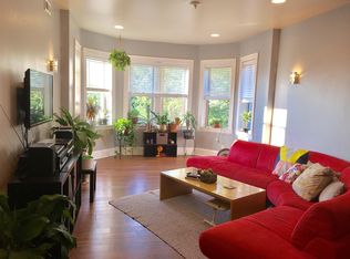 3247 W Crystal St APT 3, Chicago, IL 60651