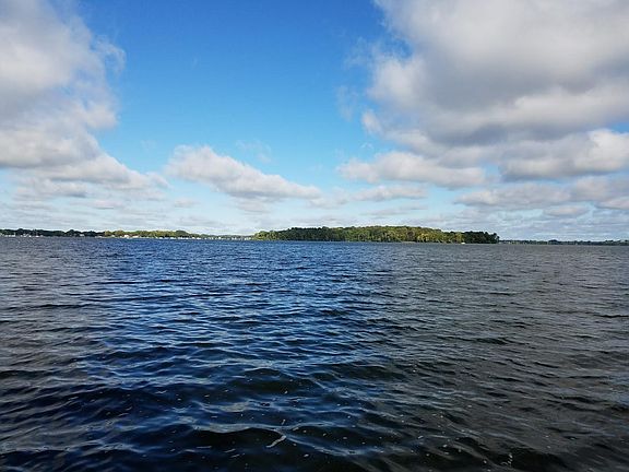 Beautiful Lake Waconia. Great fishing!
Great Boating!