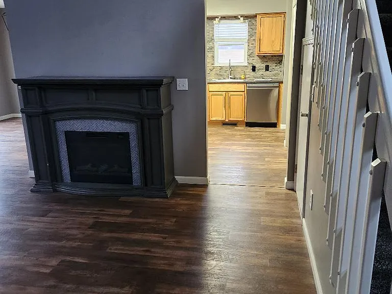 1927 Grafton Pl — Photo 10