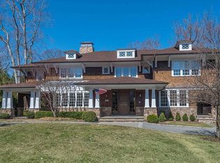 80 Fir Dr, Roslyn, NY 11576