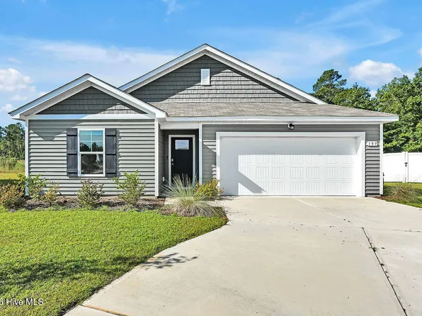 109 Cambridge Dr, Tabor City, NC 28463