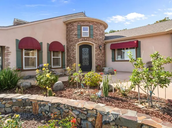 30419 Canyon Estates Rd, Vista, CA 92084