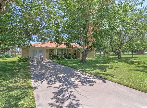 3rd image of 4615 Francis Ct