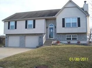 5779 Apache Dr, Shawnee, KS 66226